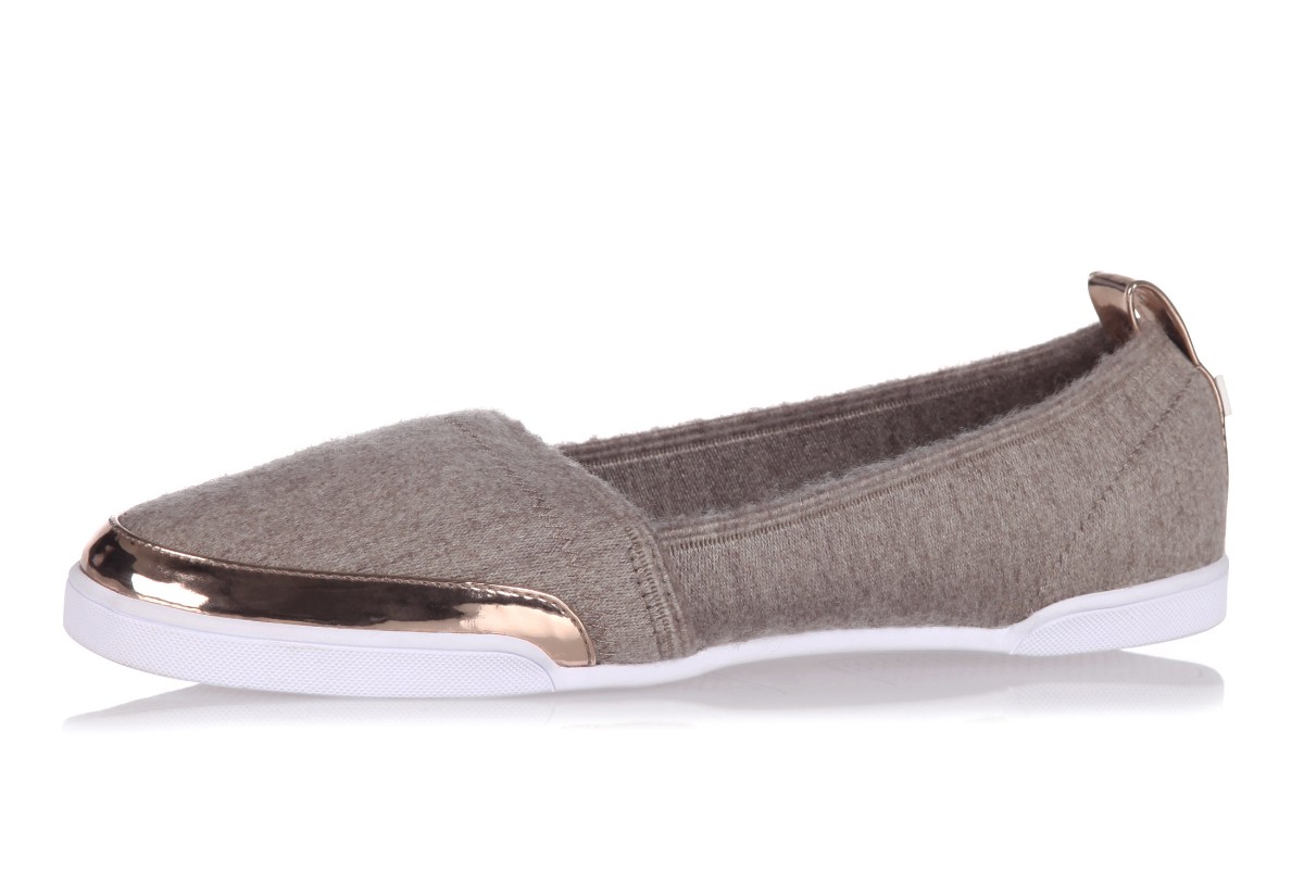 memory foam flat shoes