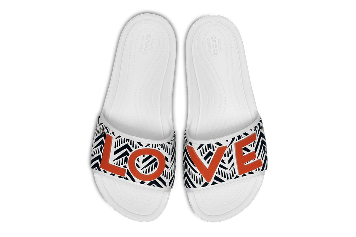 crocs slide sandals