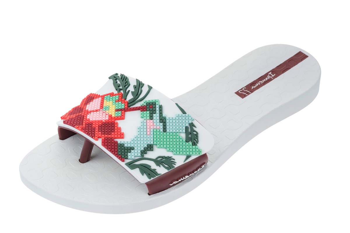 Ipanema Livia White Floral Flat Toe Post Sandals Flip Flops
