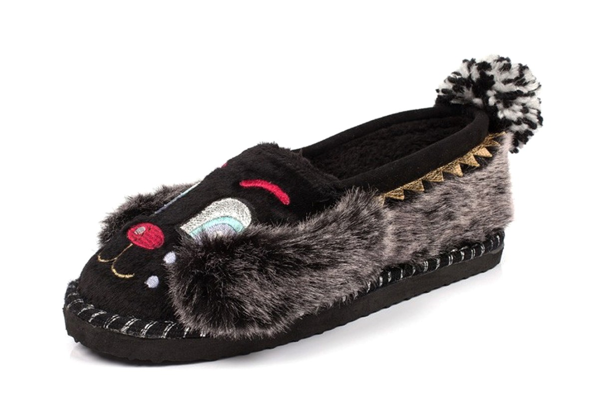 furry slippers uk